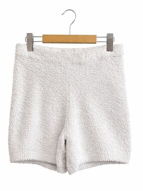 Babaton Soft White Fuzzy High Waist Shorts – Size Large GUC